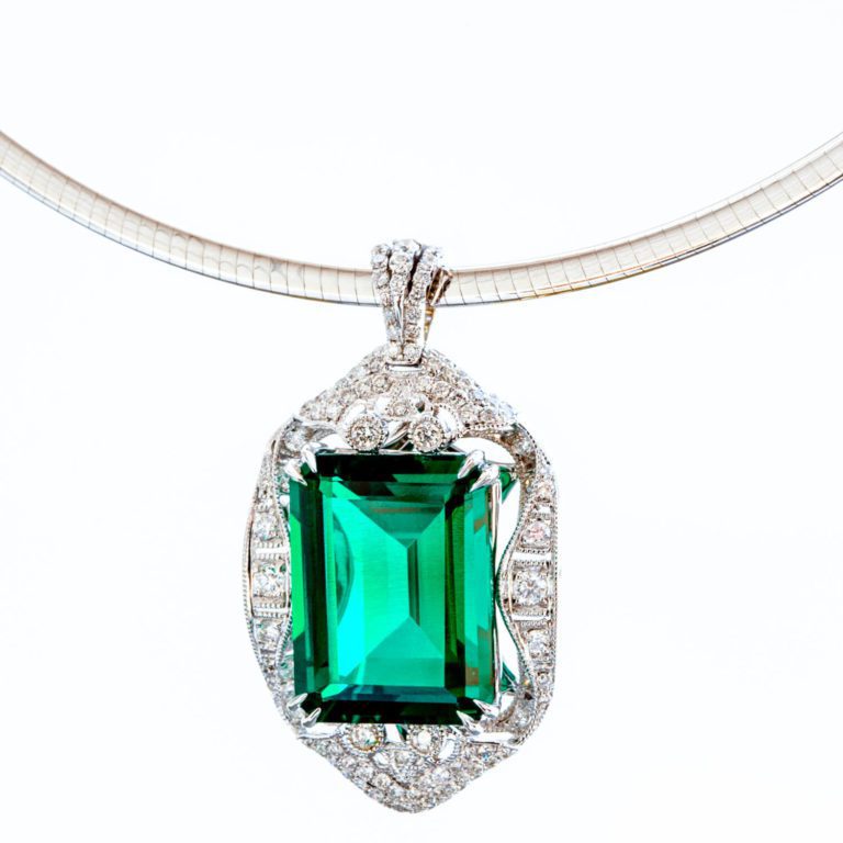 Emerald-Palace-Jewellery-8704